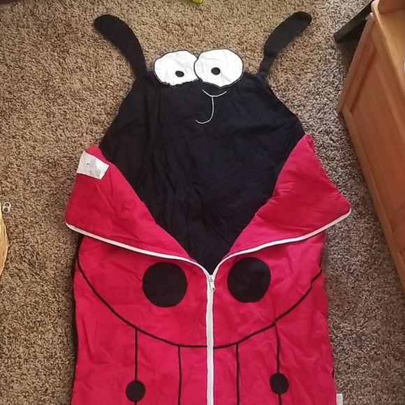 Ladybug sleeping bag - Picture 3 of 3